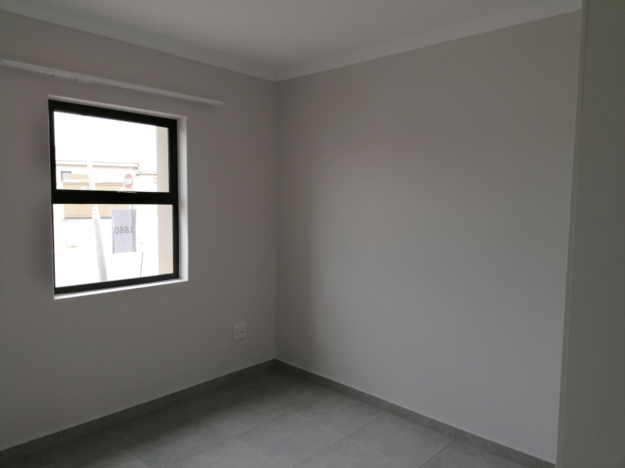 To Let 3 Bedroom Property for Rent in Stellendale Western Cape